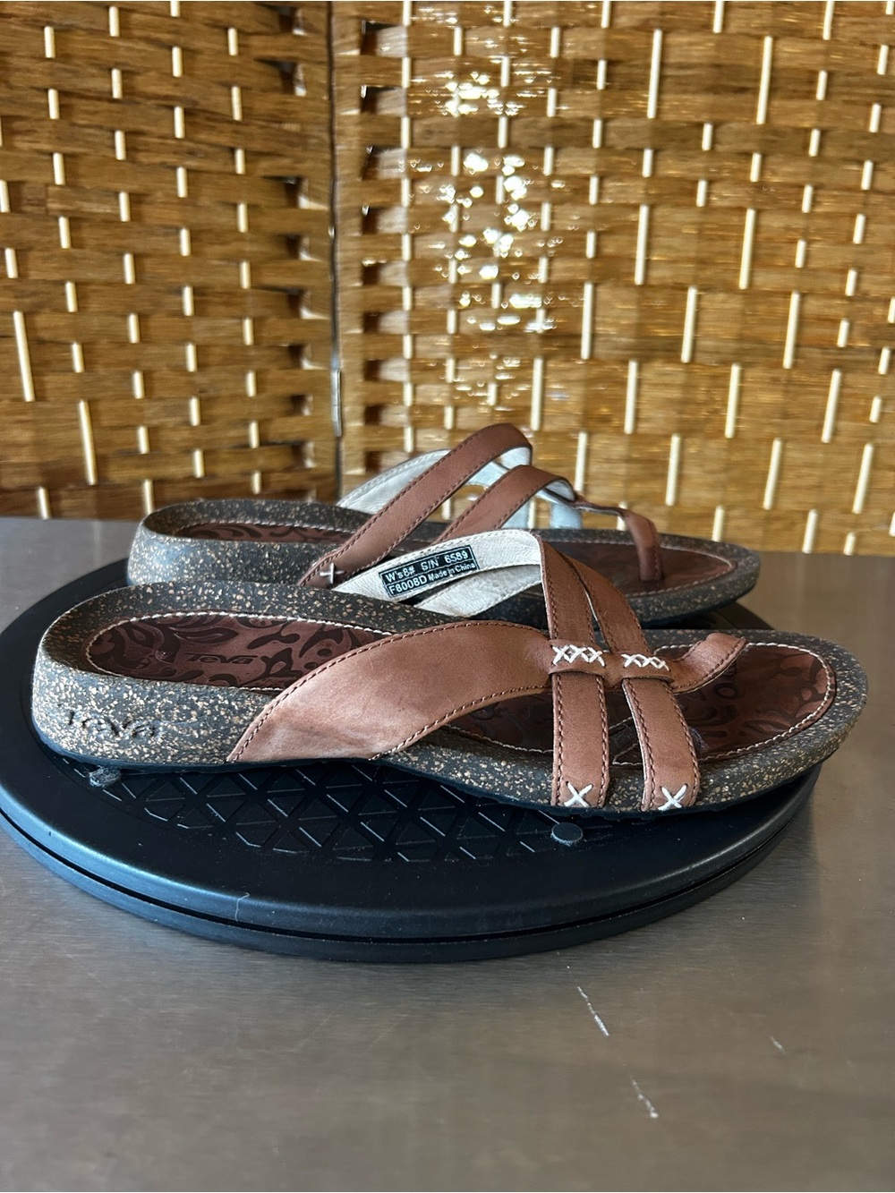 Teva Brown Leather Toe Ring Slide Sandals Comfort Slides Women’s 8 - Picture 7 of 12